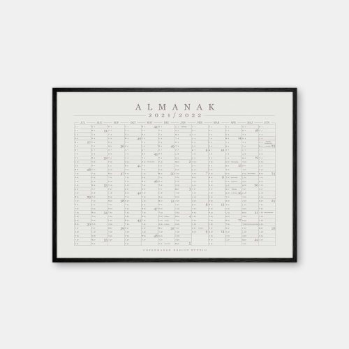 Copenhagen-Design-Studio-Halvaars-Kalender-Graa-plakat-sort-ramme